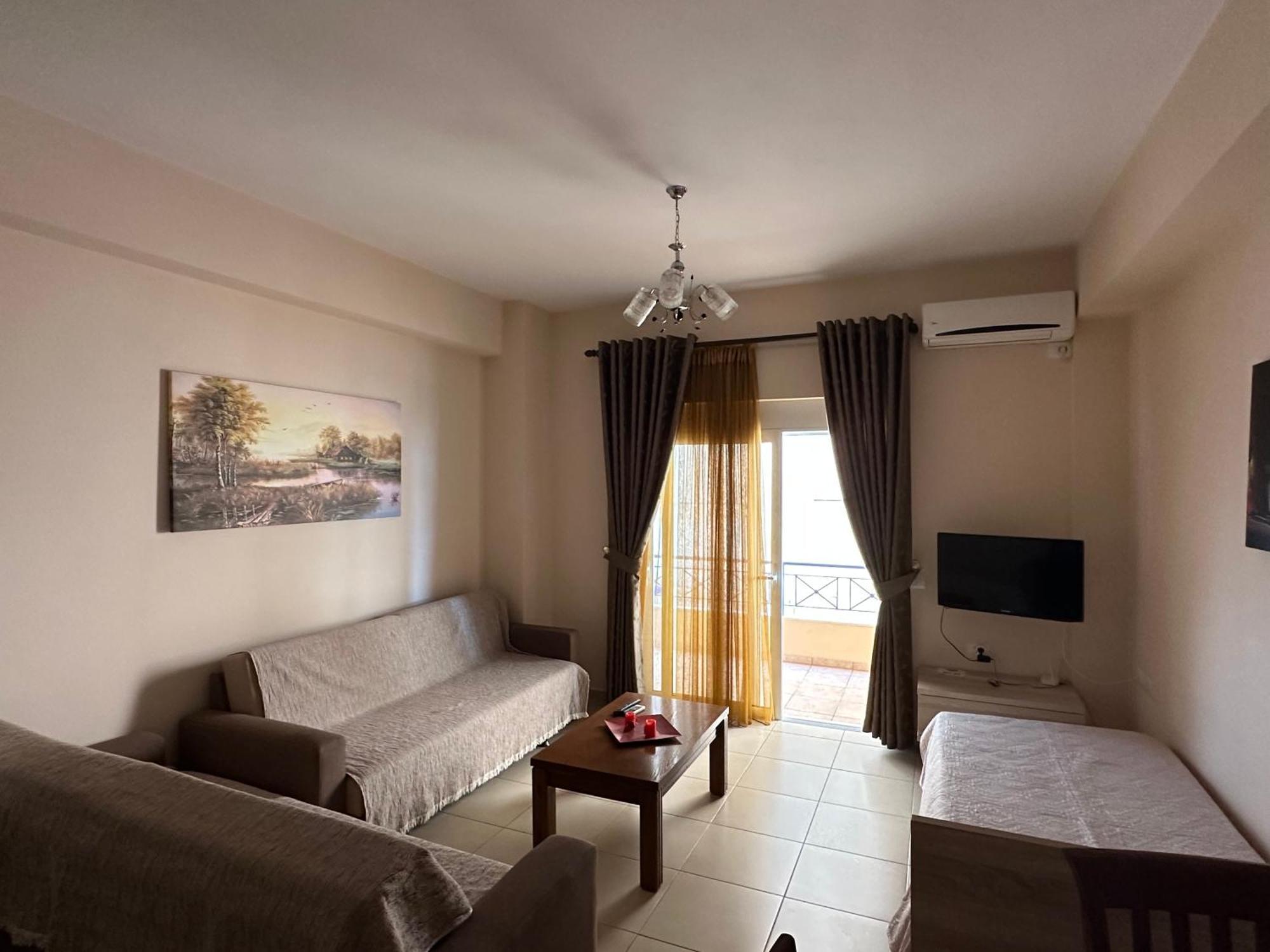 Apartament Galaxy Sarandë エクステリア 写真