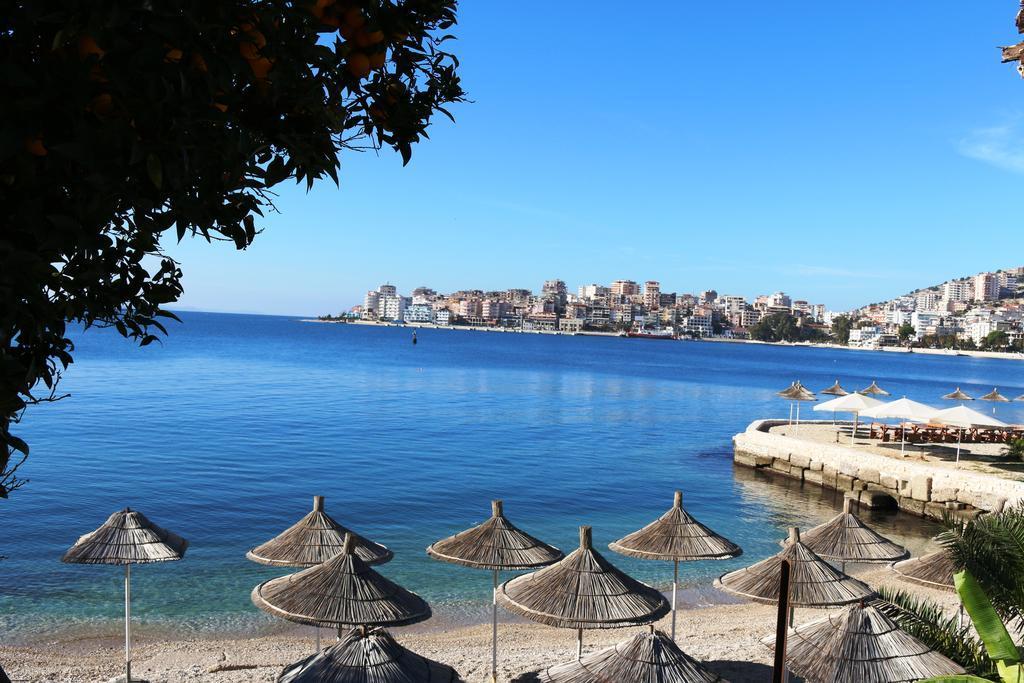 Apartament Galaxy Sarandë エクステリア 写真